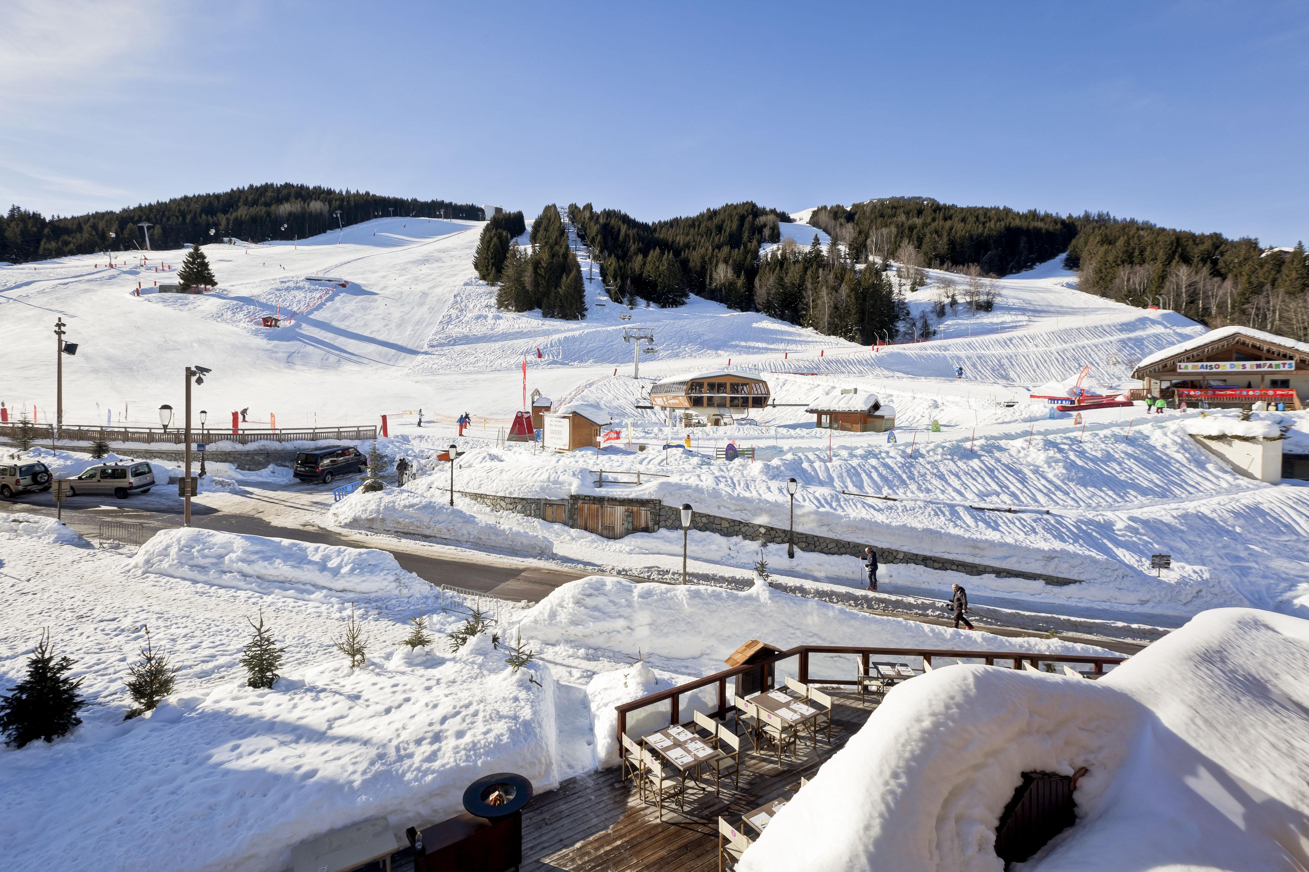 Hotel Les Flocons Куршевель Экстерьер фото