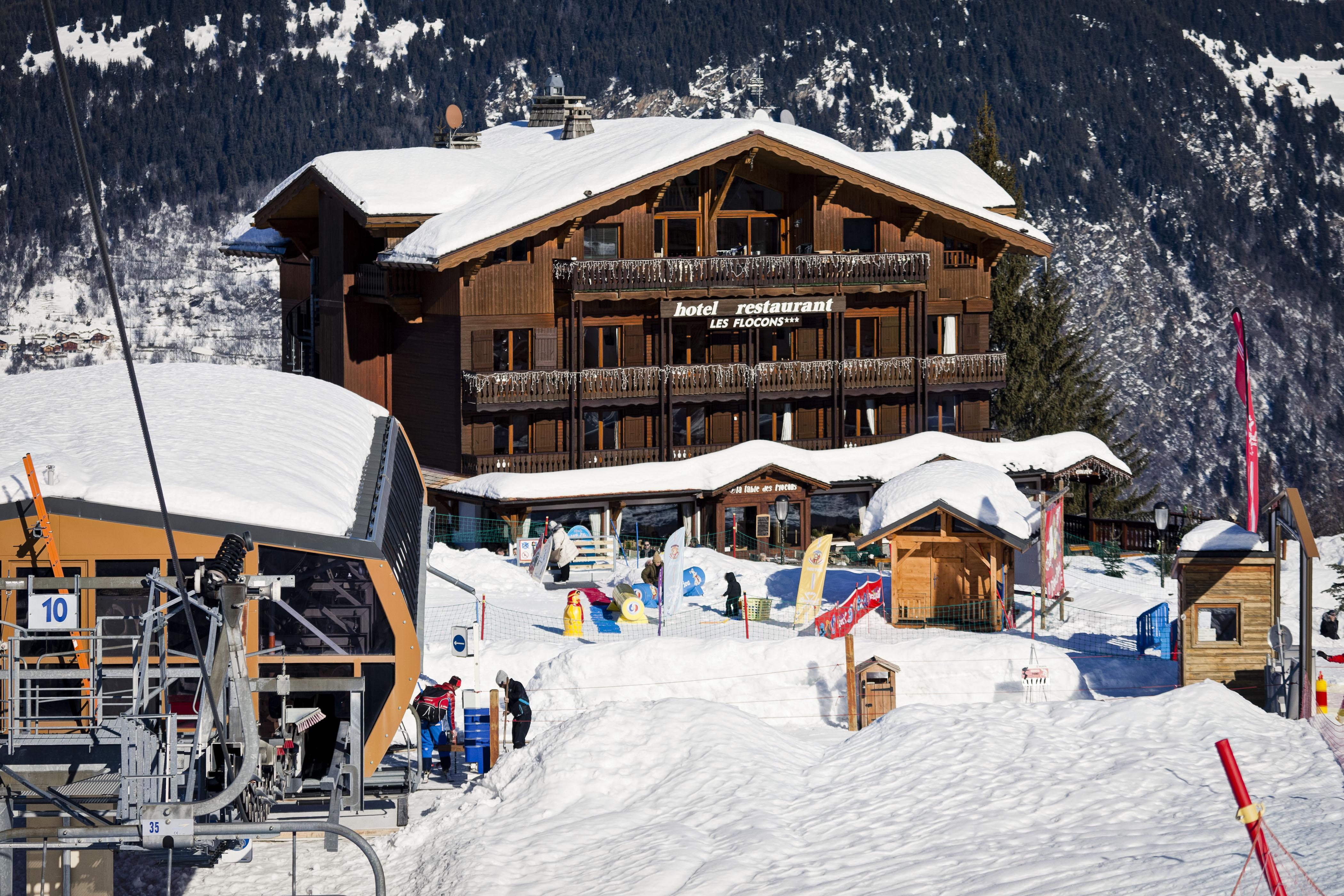 Hotel Les Flocons Куршевель Экстерьер фото