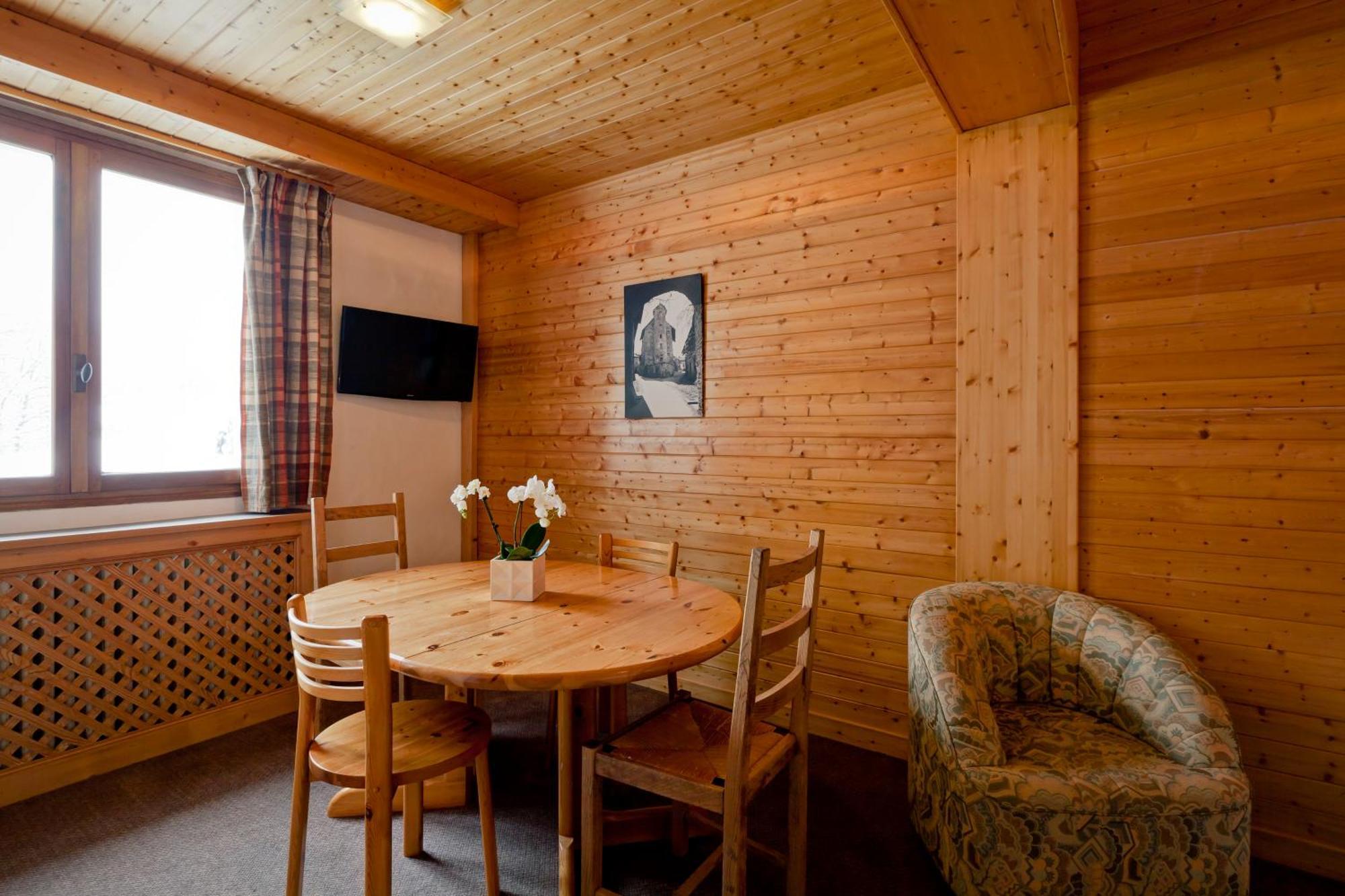 Hotel Les Flocons Куршевель Экстерьер фото