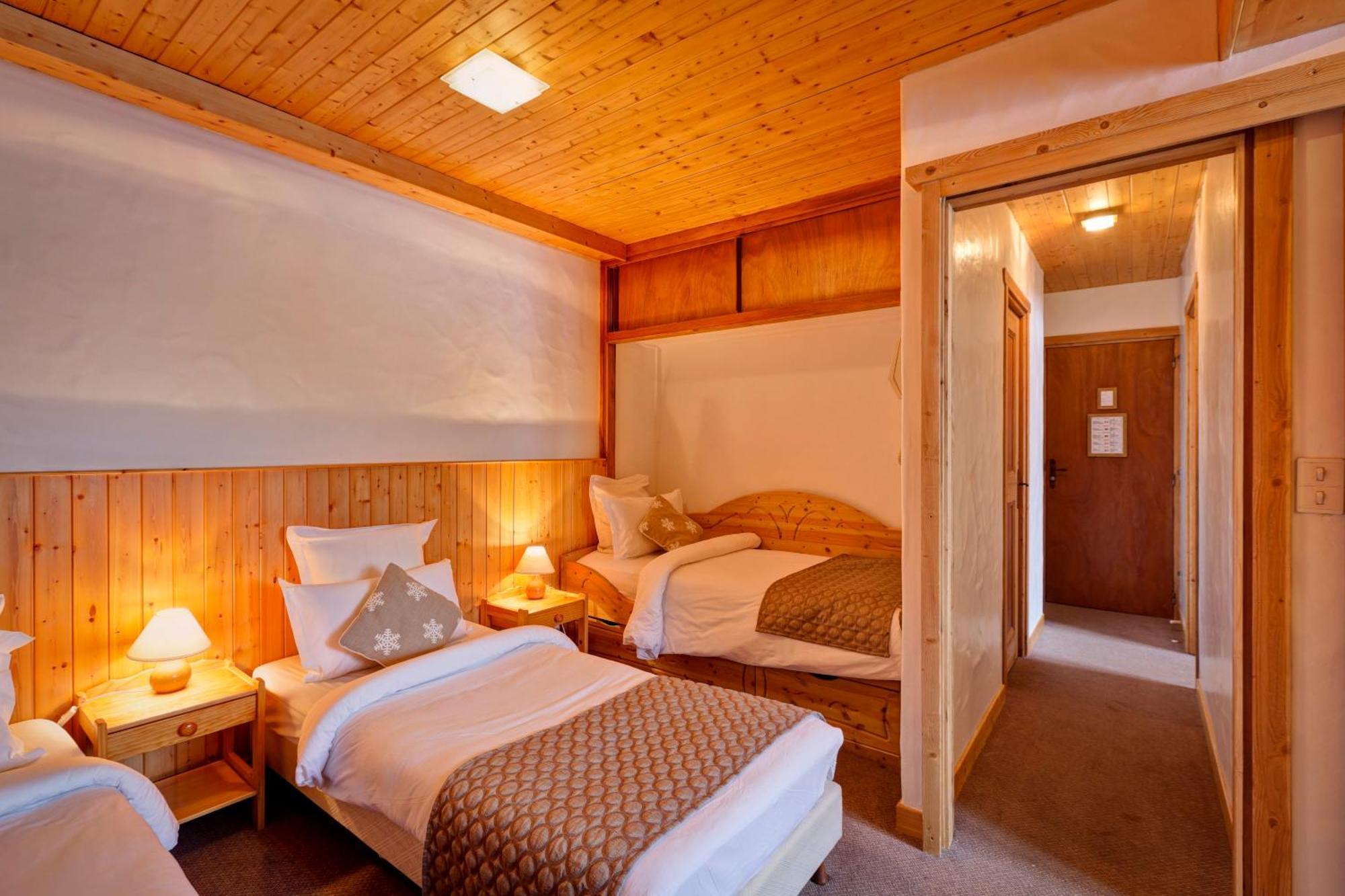 Hotel Les Flocons Куршевель Экстерьер фото