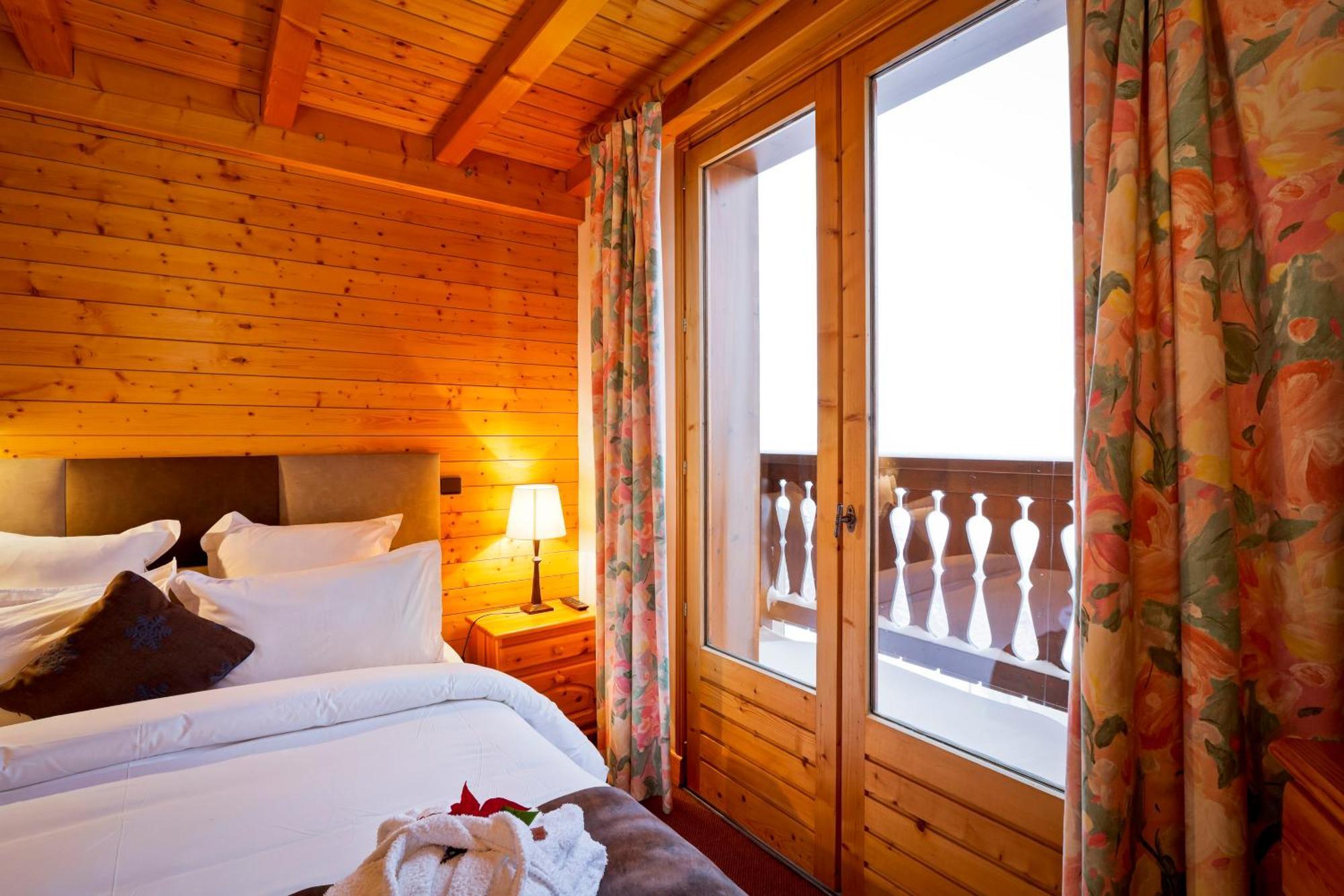 Hotel Les Flocons Куршевель Экстерьер фото
