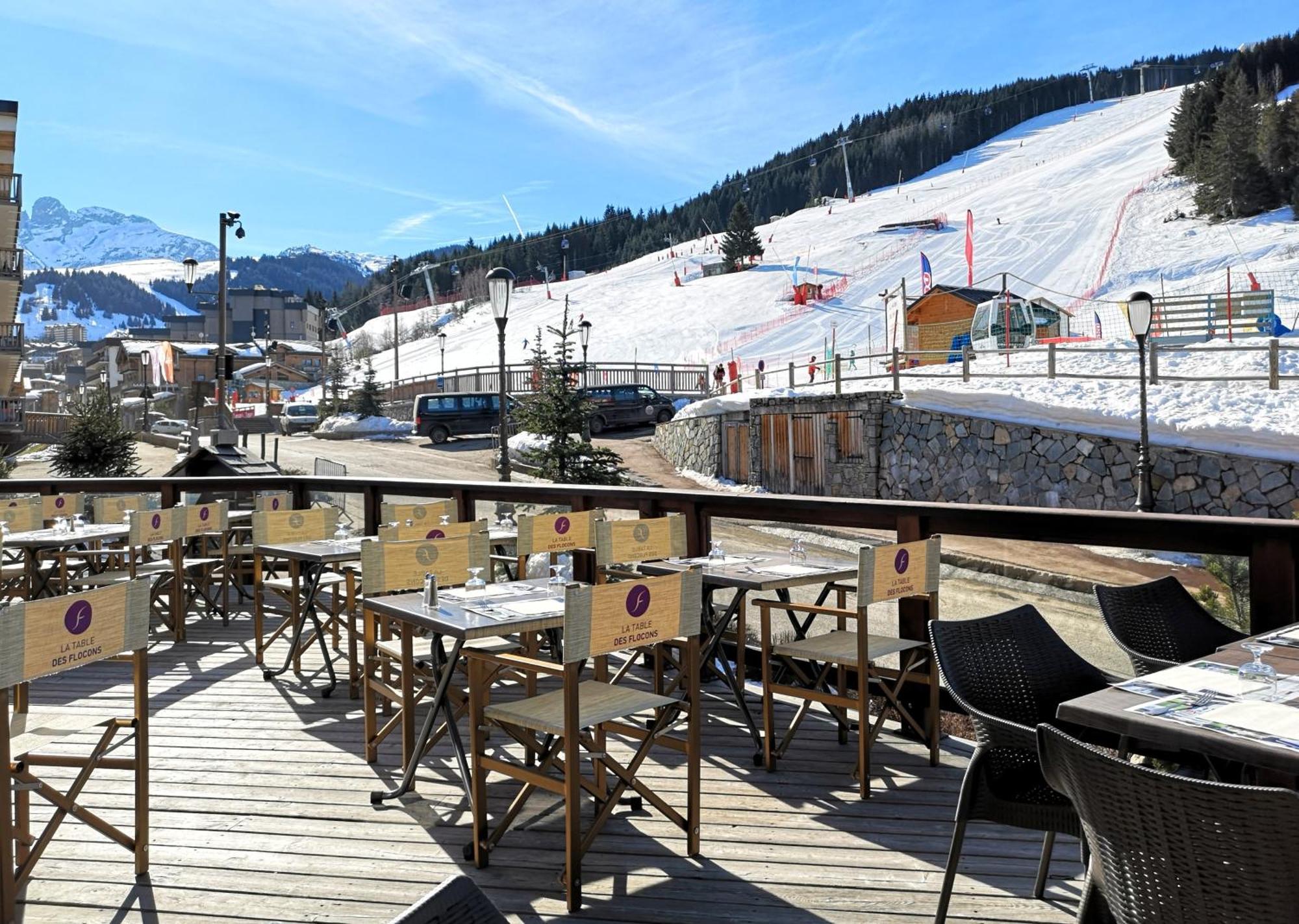 Hotel Les Flocons Куршевель Экстерьер фото